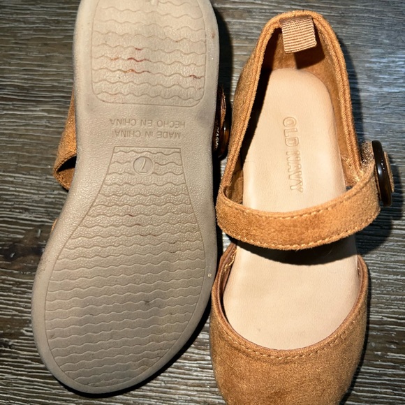 Old Navy girls size 7 sandals - Picture 3 of 3